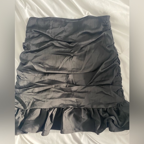 Cute skirt - Picture 1 of 3